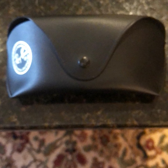 Ray Ban Sunglasses - Picture 1 of 3